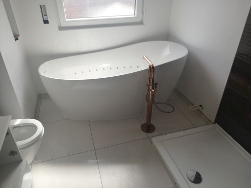 Sanitärinstallationen und Badausstattung